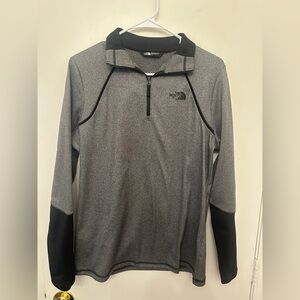 The North Face Women's Black and Gray Fleece